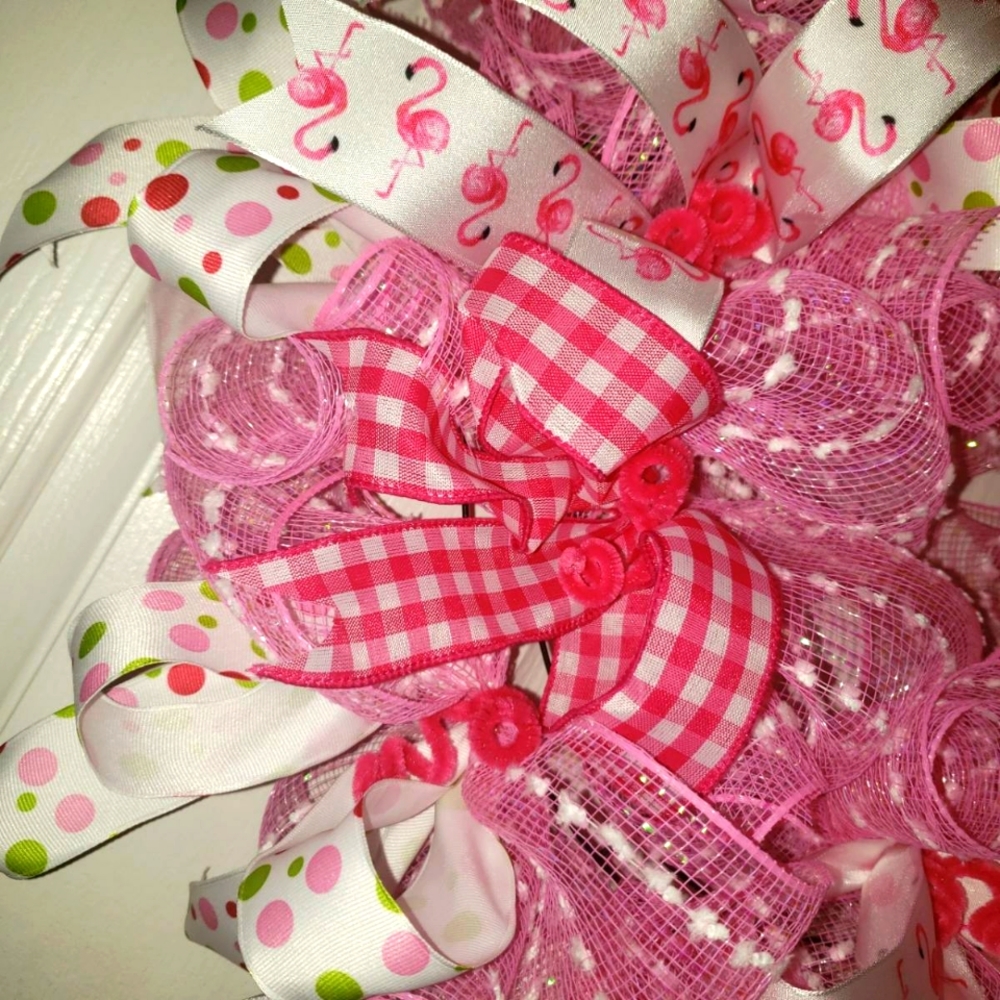 Pretty in Pink Flamingo Wreath - Picture 2 of 4